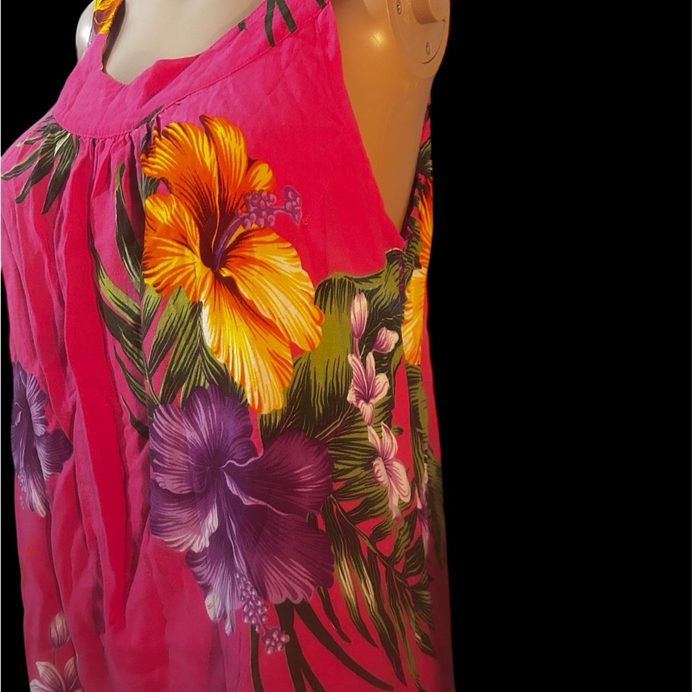 Woman’s sleeveless top XL